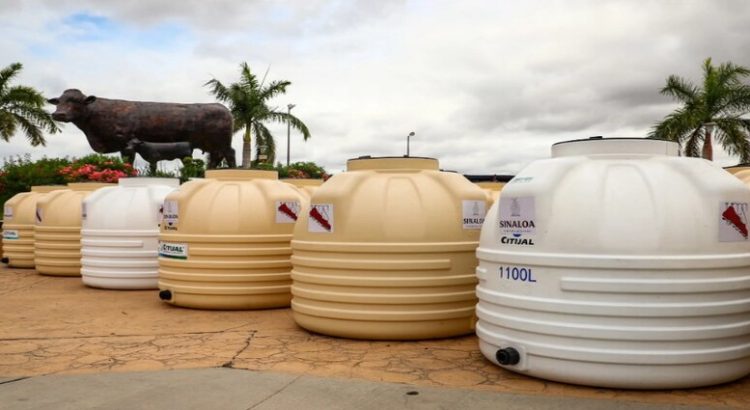 Entregan Tanques Para Almacenar Agua Para Hatos En Sinaloa