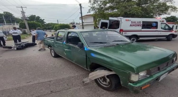 Motociclistas resultan heridos en accidente vial