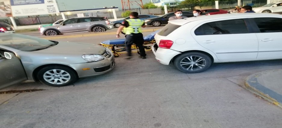 Mujer resulta lesionada por una carambola