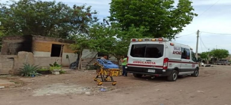 Paramédicos de Summa atienden a mujer en labor de parto