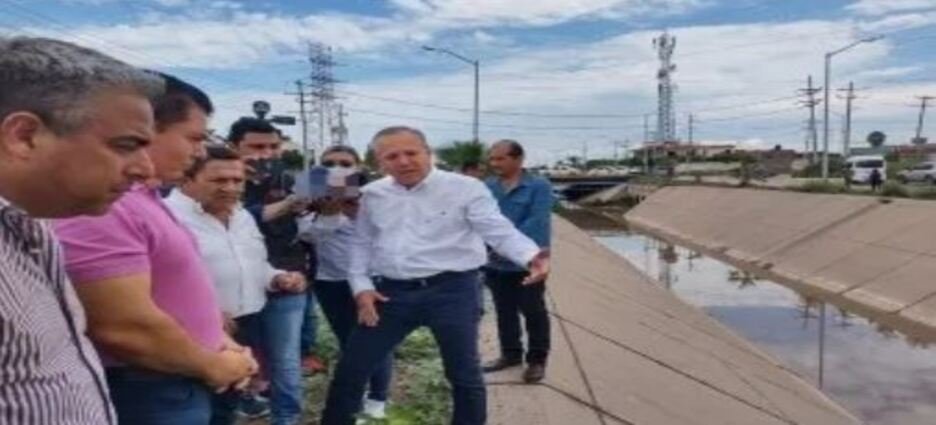 Instalan tubería de 62 pulgadas en Los Mochis