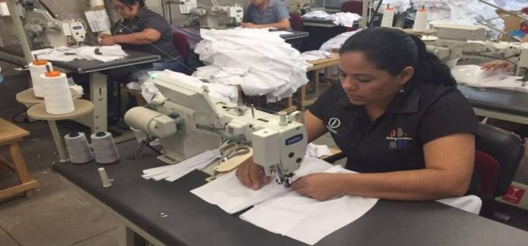 Reactivación económica por elaboración de uniformes