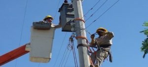 El gobierno local buscará que CFE pague los permisos para los postes