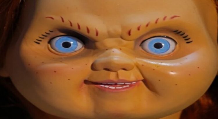 Joven de Puebla da vida al diabólico muñeco Chucky