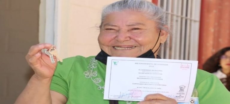 Entregan a familias certificados de apoyo del programa “Mejoramiento de Vivienda”