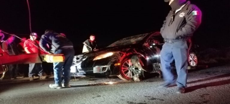 Menor de edad termina en un canal de aguas