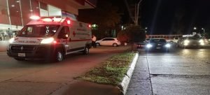 Conductor abandona a mujer luego de arrollarla