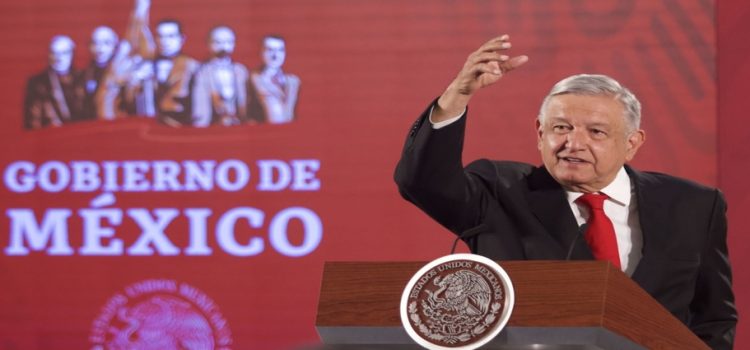 AMLO critica a Estados Unidos por opinar sobre Perú