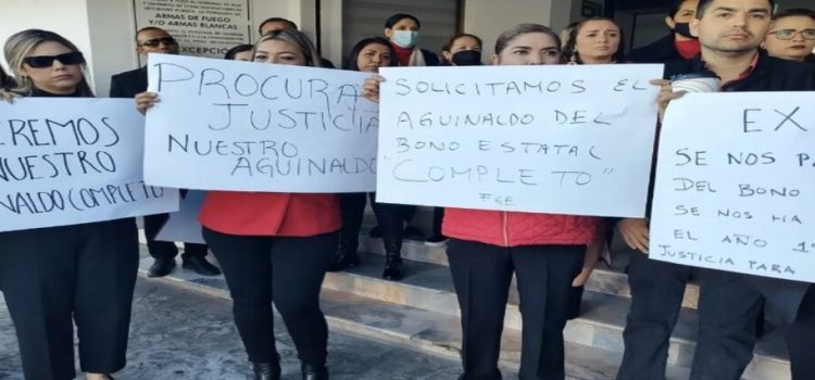 Personal de la Vicefiscalía se manifestó por que llegó incompleto el aguinaldo