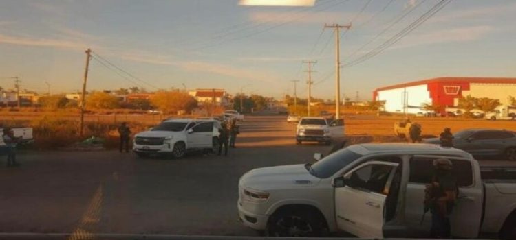 Captan convoyes de sujetos armados en Los Mochis Captan convoyes de sujetos armados en Los Mochis