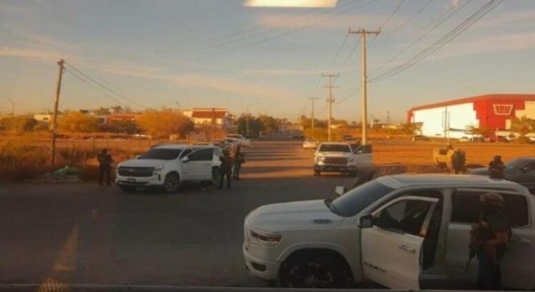Captan convoyes de sujetos armados en Los Mochis