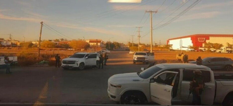 Captan convoyes de sujetos armados en Los Mochis