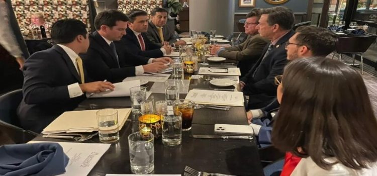 Javier Gaxiola Coppel promueve a Sinaloa en Phoenix