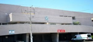 Golpean a adulto mayor con un tubo