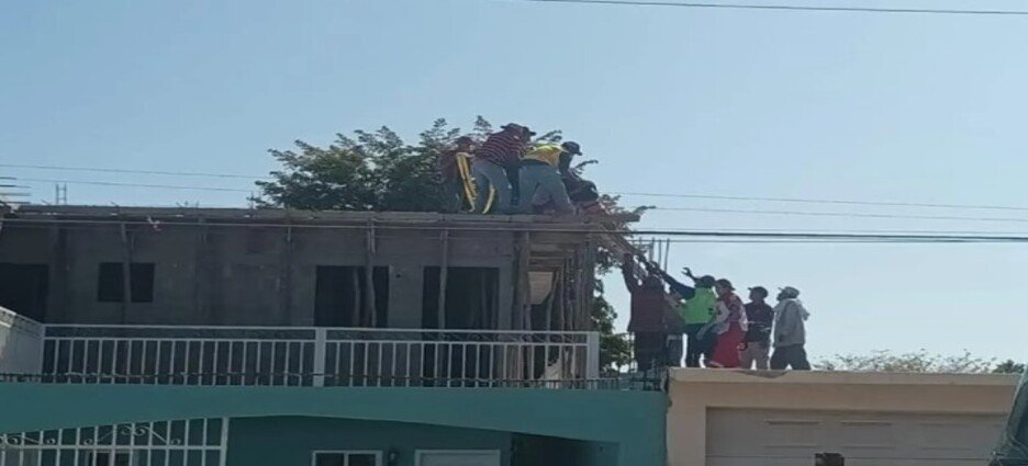 Albañil resulta herido tras recibir una fuerte descarga eléctrica