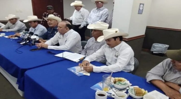 Líderes agrícolas de Sinaloa advierten que de no obtener respuesta favorable tomarán Topolobampo