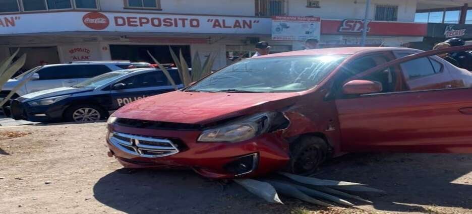 Autoridades emprenden persecución por dos mujeres alcoholizadas