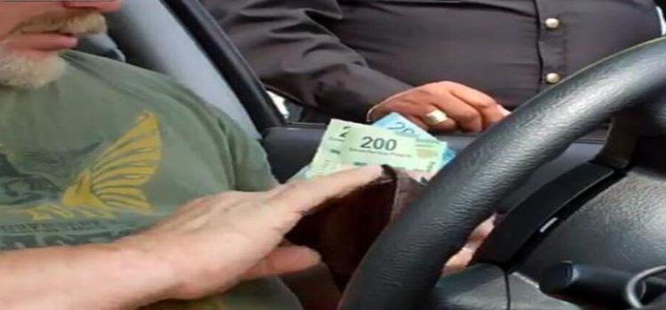 Advierten por posible corrupción de tránsitos y policías en el estado