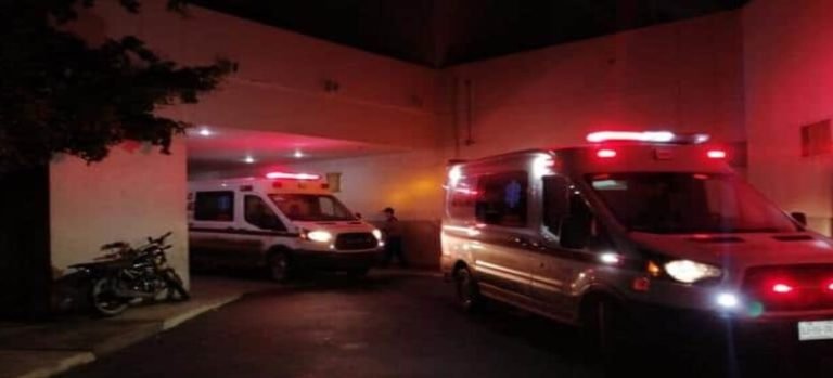 Mujer agrede a su esposo en el rostro tras discutir