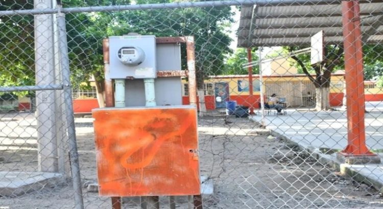 Sinaloa tiene 40 escuelas de nivel básico con red eléctrica obsoleta