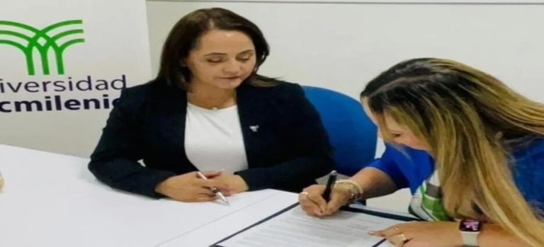 AMMJE y TECMilenio firman convenio para capacitar a mujeres empresarias