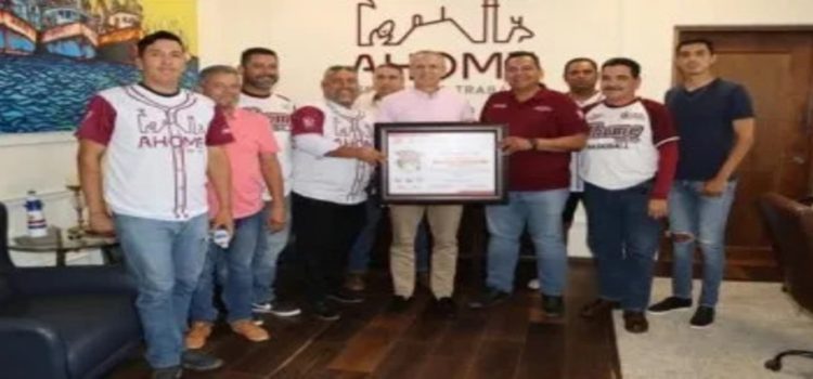 Vargas Landeros felicitó a los campeones estatales de Beisbol Primera Fuerza Vargas Landeros felicitó a los campeones estatales de Beisbol Primera Fuerza