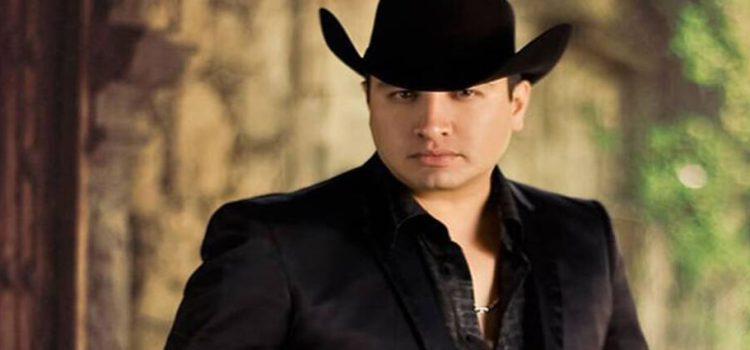 Julión Álvarez de regreso en Los Mochis