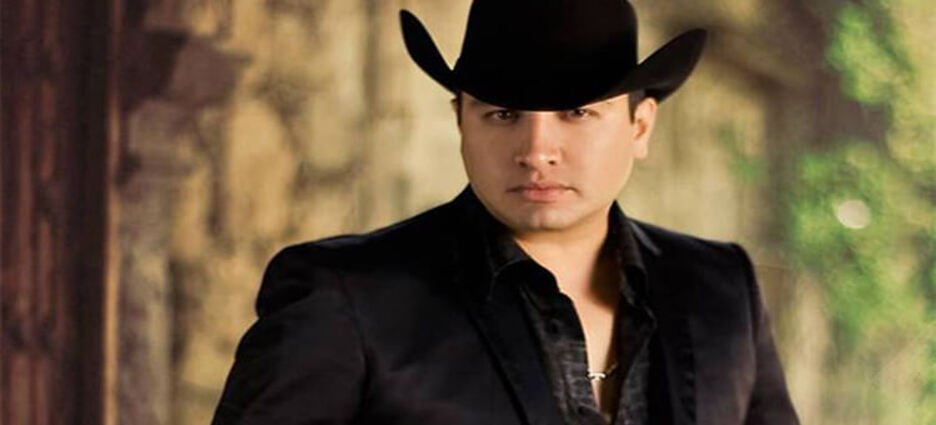 Julión Álvarez de regreso en Los Mochis