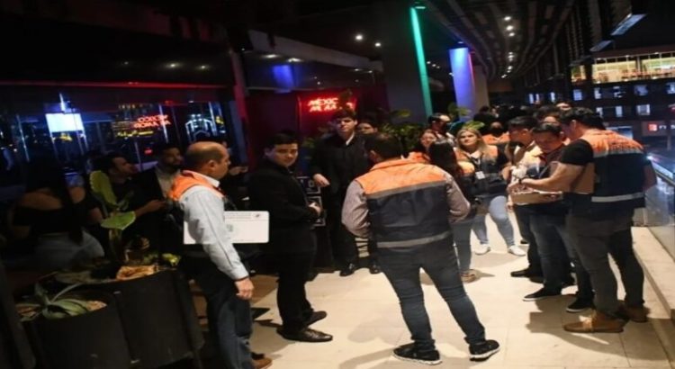 Coepriss suspende bar por incumplir la Ley General para el Control de Humo de Tabaco