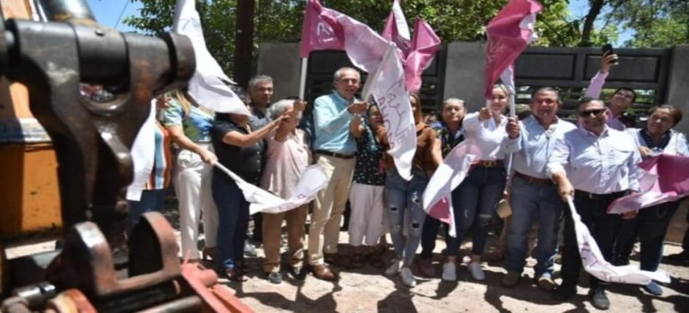 Inician pavimentación en el callejón 2 de Abril de la colonia Anáhuac