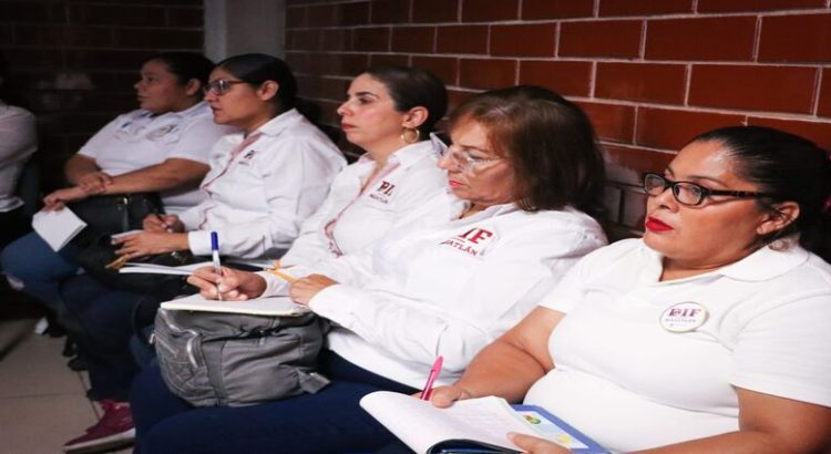 Dan capacitación para atender el autismo a través del programa ‘CAS en tu Casa”