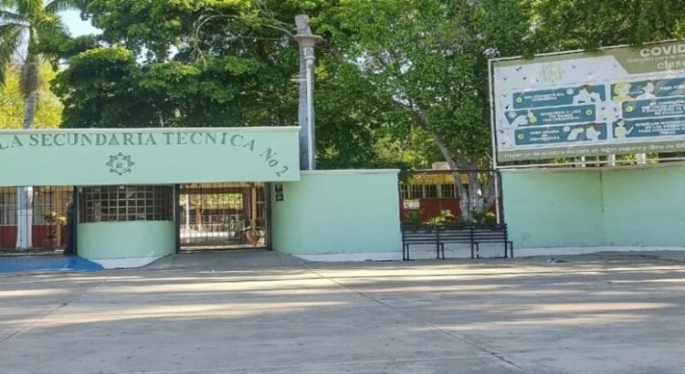 Confirman 5 casos de covid-19 en escuela secundaria