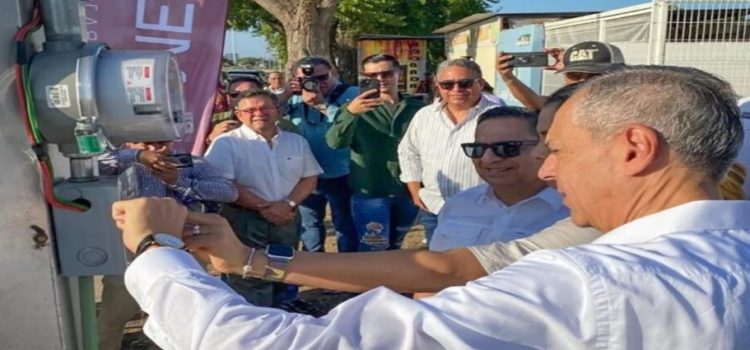 Cinco nuevos semáforos fueron instalados en Los Mochis