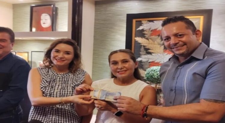 Canirac dona 84 mil 970 pesos al DIF Ahome para el programa Pannasir