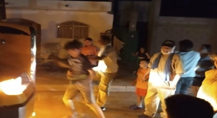 Habitantes de la colonia Rosendo G. Castro protestan por falta de luz