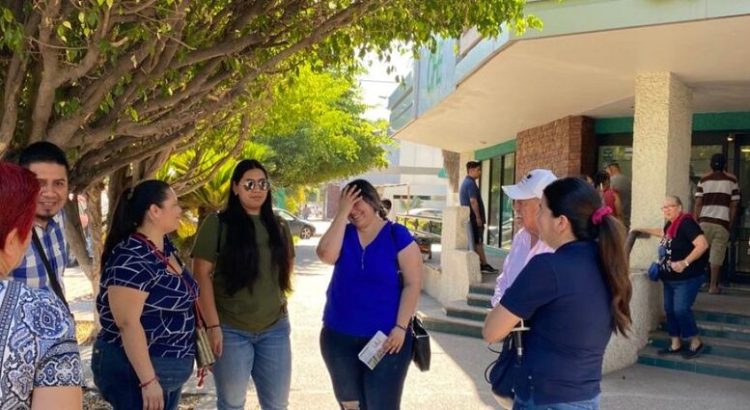 Habitantes de Los Mochis protestaron ante la CFE