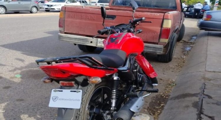 Motociclista resulta lesionado en el fraccionamiento Los Cedros