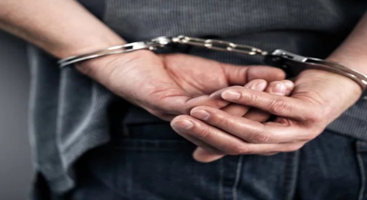 Detienen a hombre acusado del delito de lesiones dolosas