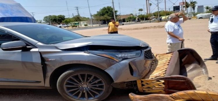 Accidente dejó a dos personas lesionadas