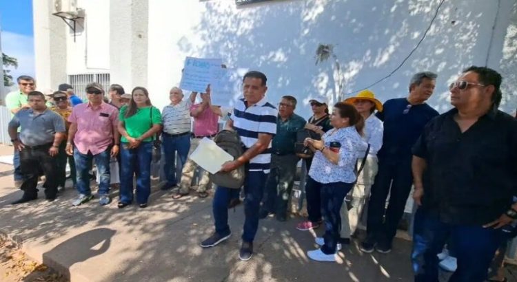 Trabajadores de Pemex se manifestaron por incumplimiento en servicios médicos