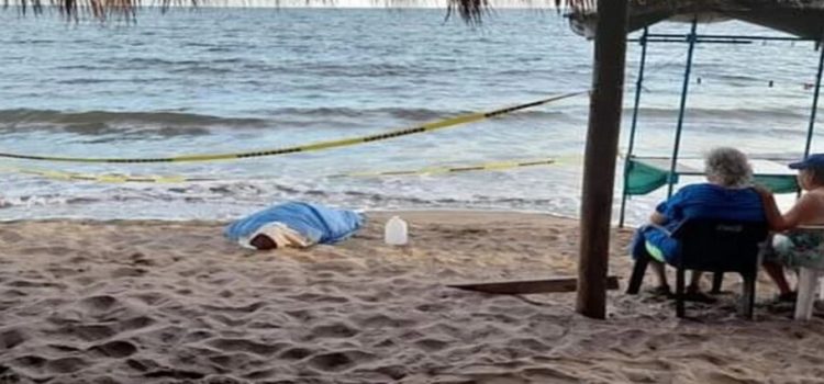 Fallece doctor en playa de Los Mochis Fallece doctor en playa de Los Mochis
