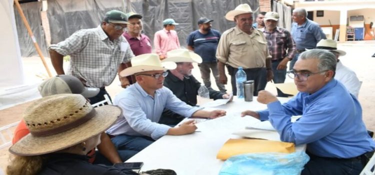 Entregan semilla de cacahuate y ajonjolí a ejidatarios temporaleros