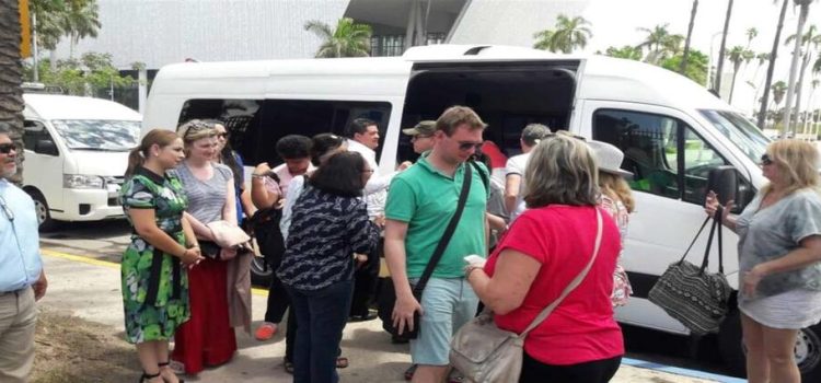 Servicios turísticos repuntan con el periodo vacacional Servicios turísticos repuntan con el periodo vacacional