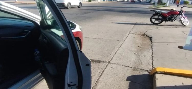 Hombre y mujer lesionados tras sufrir accidente