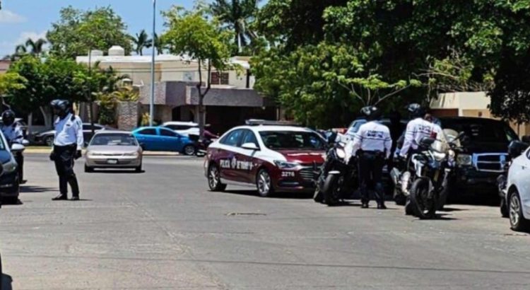 Detienen a conductor tras persecución, estaba bajo el influjo de sustancias toxicas