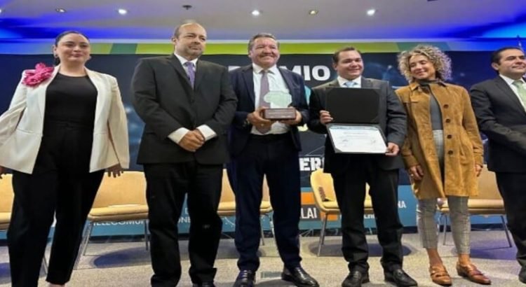 Otorgan a Sinaloa el premio IA en Gobierno 2024 del IFT