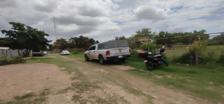 Localizan a una persona sin vida en terreno baldío de Los Mochis