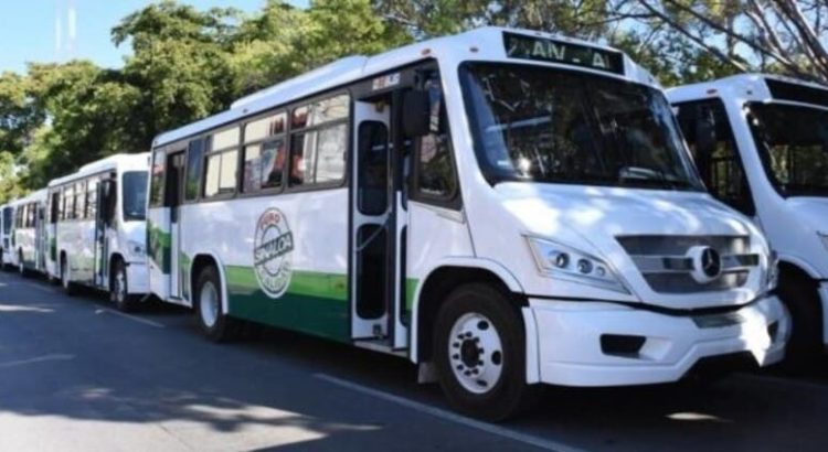 Conductores de transporte urbano de Sinaloa rechazan propuesta de aumento de 50 centavos