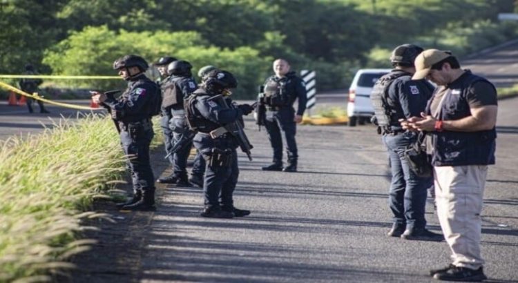 Encuentran cinco cuerpos en la Maxipista Culiacán-Mazatlán