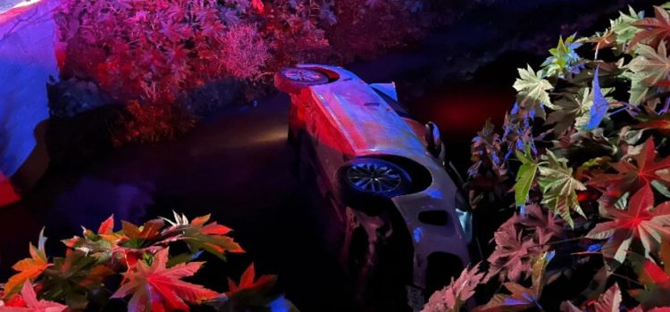 Automovilista sufre accidente salida de camino y termina dentro de un canal en Los Mochis-Topolobampo